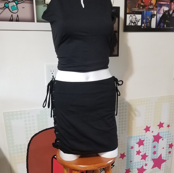 Awesome Side Tie Mini Skirt - Picture 4 of 6